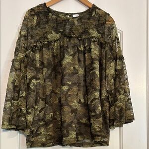 NWT Time and Tru Camouflage Sheer Lace Blouse Bell  Sleeves Size Medium 8-10